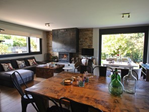 5 Bedroom Country House with Private Pool near the Beach near Carballo, Galicia, Spain